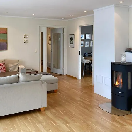 In With House Sea View Апартаменты Фарсунн