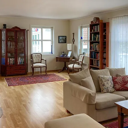 In With House Sea View * Фарсунн