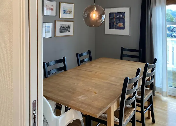 In With House Sea View Апартаменты