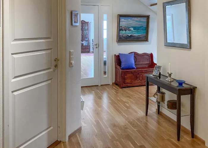 In With House Sea View *