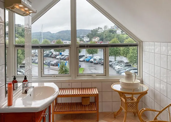 In With House Sea View Апартаменты *